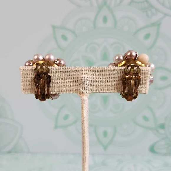SOLD Vintage Signed Japan Clip-on Earrings - Picture 2 of 6